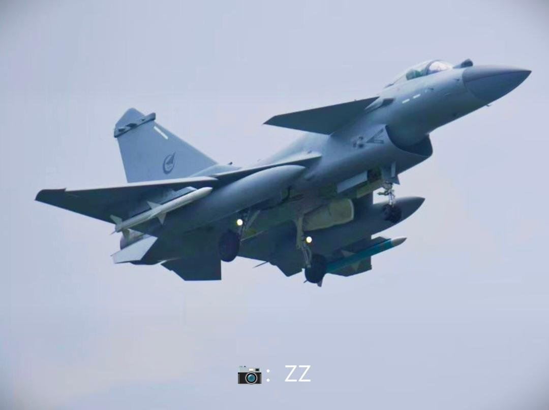 烽火问鼎计划近日，印度媒体又在炒作巴基斯坦正在准备从中国引进60-70架J-
