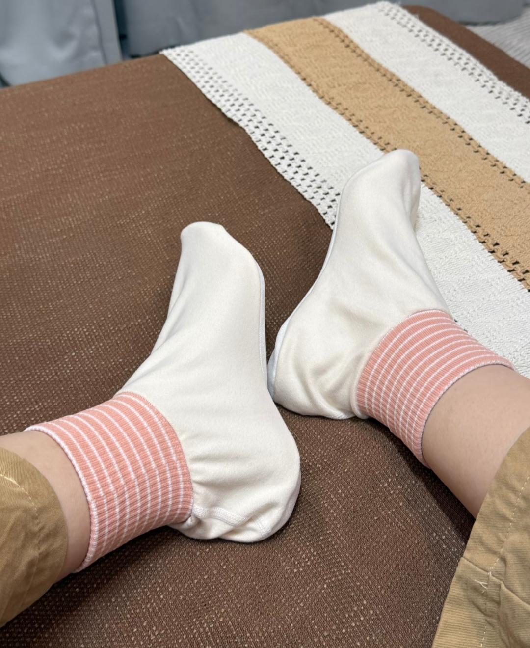 我发现现在奇怪的人越来越多了跟我同事一起出差每天睡觉前要泡脚自己随身携带了