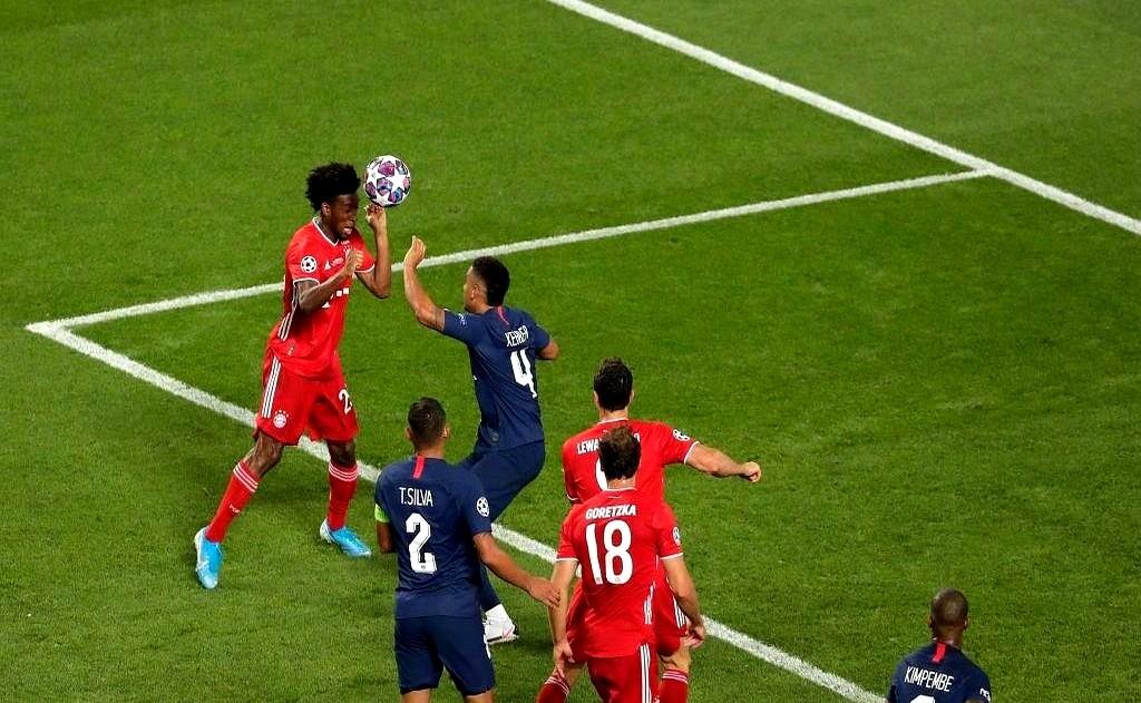 谁懂啊！拜仁给科曼补办告别仪式这波细节，直接戳中球迷泪腺！北京时间11月29