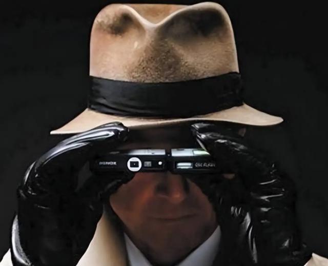 无论是中国的导弹，还是中国的航母，日本都不怕。日本怕的只有两点，一是中国的继续加