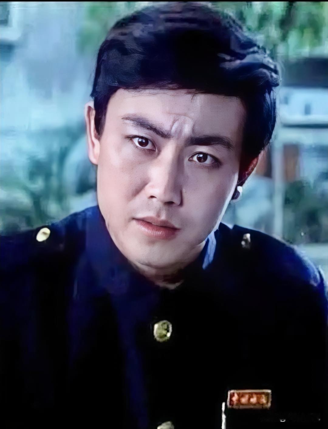 他曾是二农机厂的一名普通工人，谁也没想到，后来竟然成为了影视明星。他今年73岁