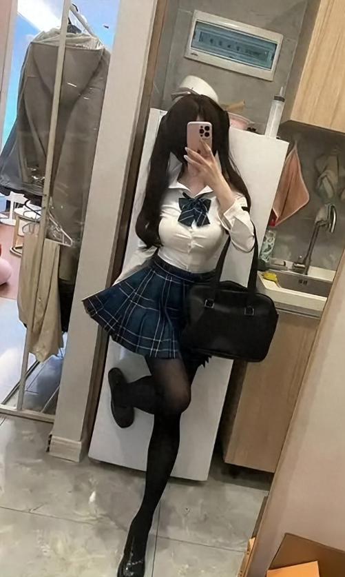 *揭秘8000元过夜伴游内幕，涉及16岁少女，高端伴游到底有多“脏”？ 白