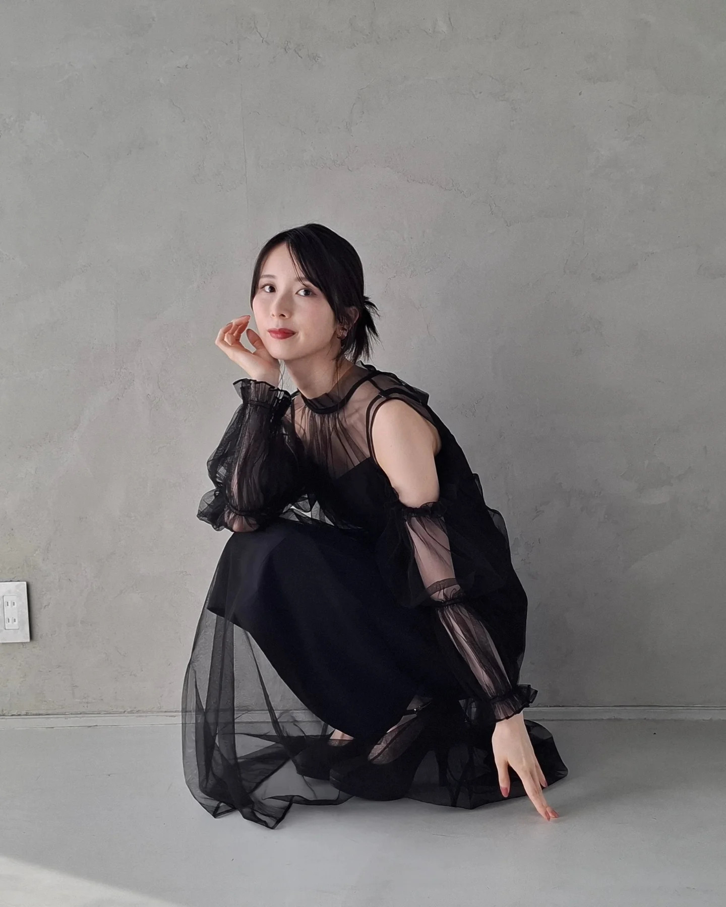 佐々木琴子「ポストココスメがテーマの時のオフショット💄声グラ」