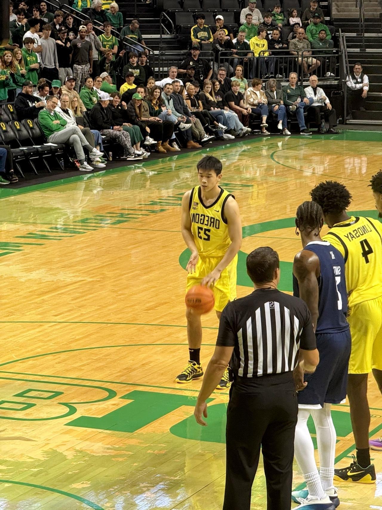 CBA本土一哥校园联赛再碰壁，林葳是怎么了林葳代表俄勒冈大学，又打了一场NC