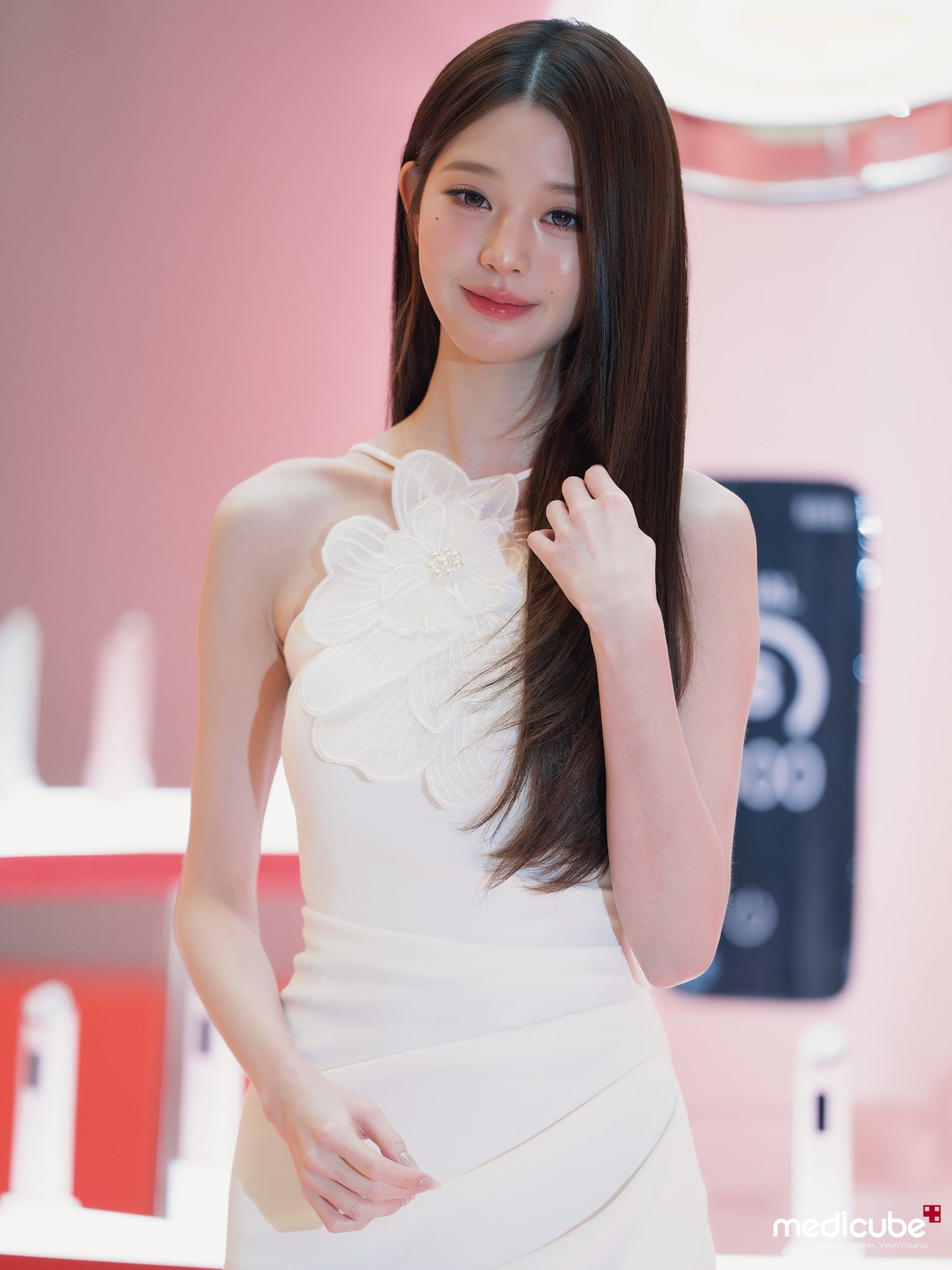 张元英