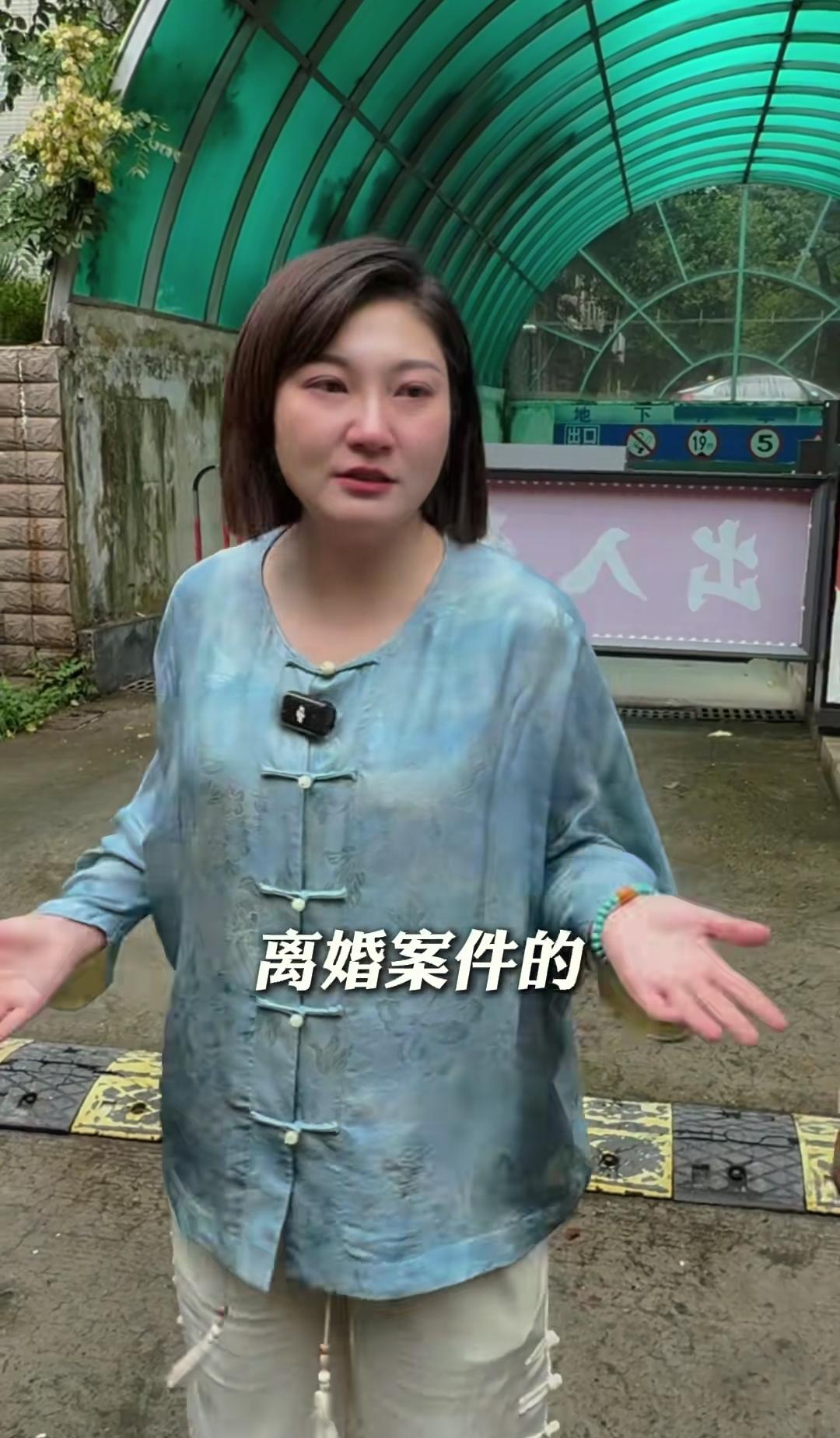 我猜到王暖暖离婚不易，却没想到这场婚姻的收尾，让她等了整整6年。那个从34米