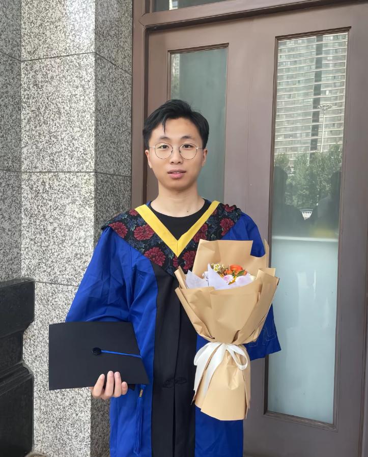 西安电子科技大学工程硕士谭子航离世，年仅28岁，二月刚订婚，从确诊到离开仅一个月