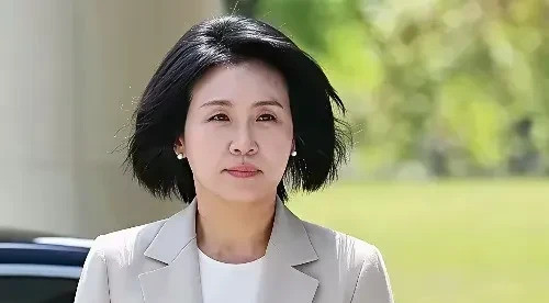 李在明夫人投票---天呐，李在明