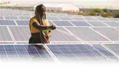 一个反常识的现实，印度光伏越便宜，反而越难卖。过去一年，印度太阳能组件价格持续