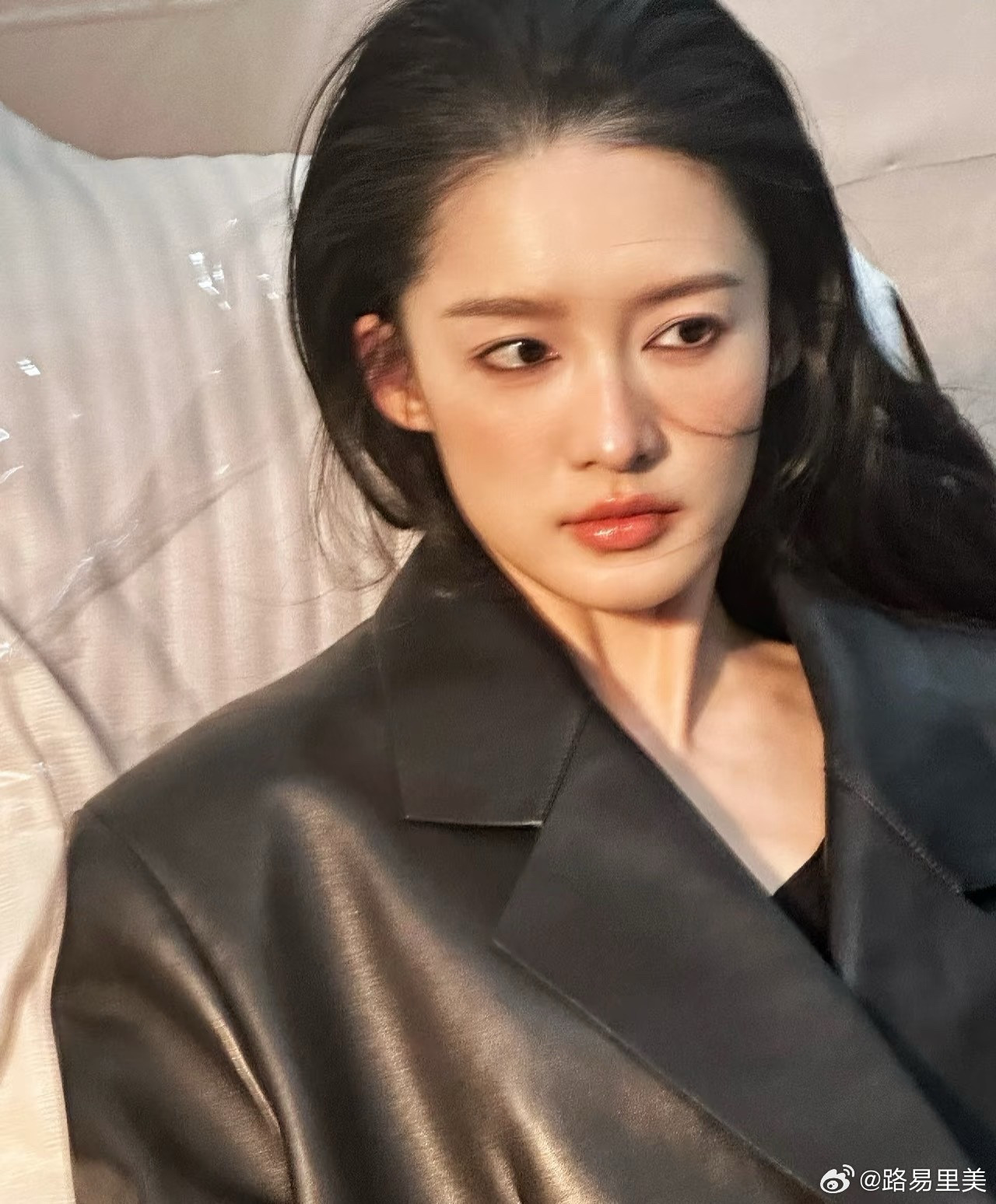 一直不愁戏拍的女演员就这样它溜完它溜年代剧多喜欢李沁我是看出来了