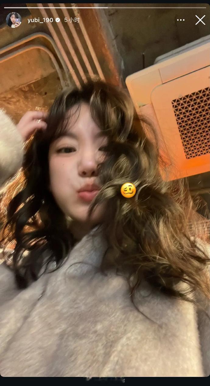 李侑菲ins发了田柾国最爱的emoji，宣誓主权吗？田柾国李侑菲