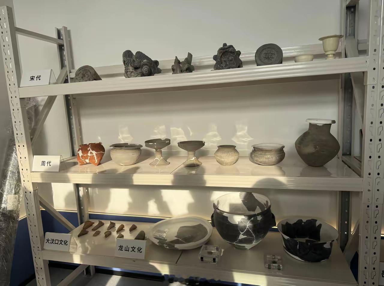 大胆假设一下，济南有没有可能是夏朝的首都，至少是首都之一？这一次发现的济南