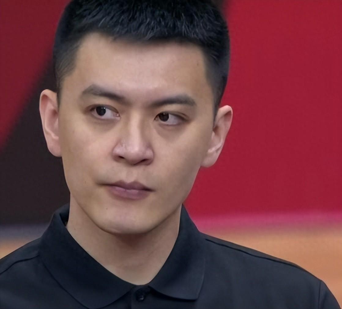 北京队末节替补为什么能赢球？杨鸣一席话说的很实在第四节，北京队方硕，张才仁，邱