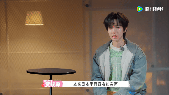 方媛第一次演戏五十公里桃花坞不得不说方媛这次的跨界尝试格外成功，日常待人温和内