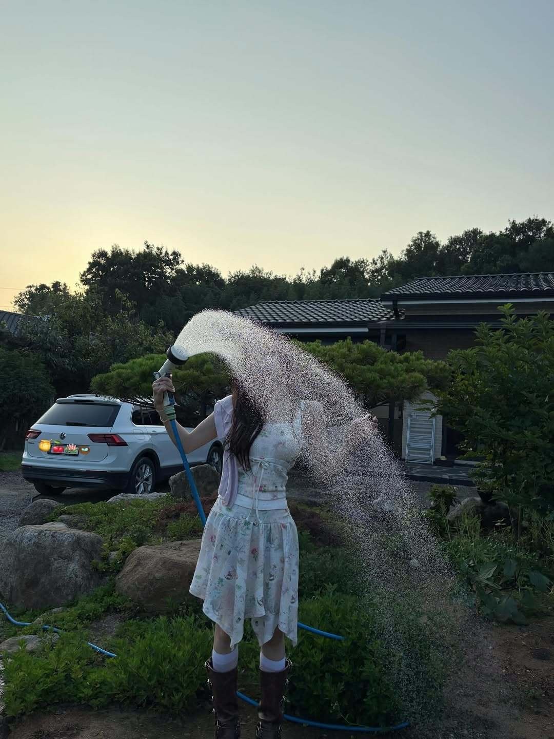 人物风景照模板洪智允