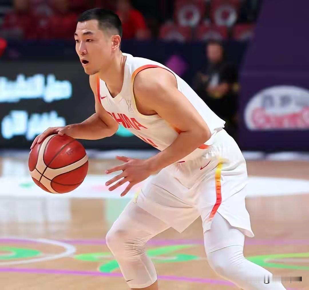 高诗岩不是赵睿，周琦也成不了“关键先生”！28日晚，男篮世界杯亚洲区预选赛，中国