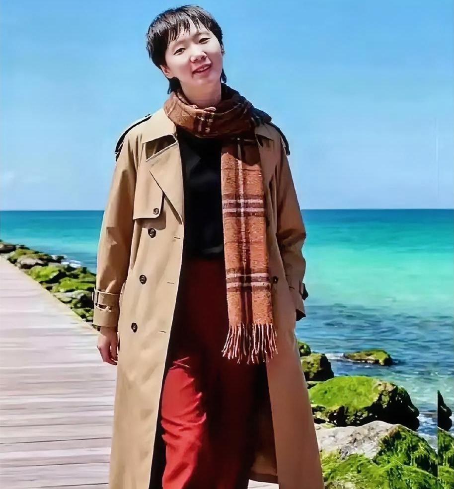 万万没想到，王曼昱第二天，就把香港总决赛56万奖金花光了。根据曼昱家乡体