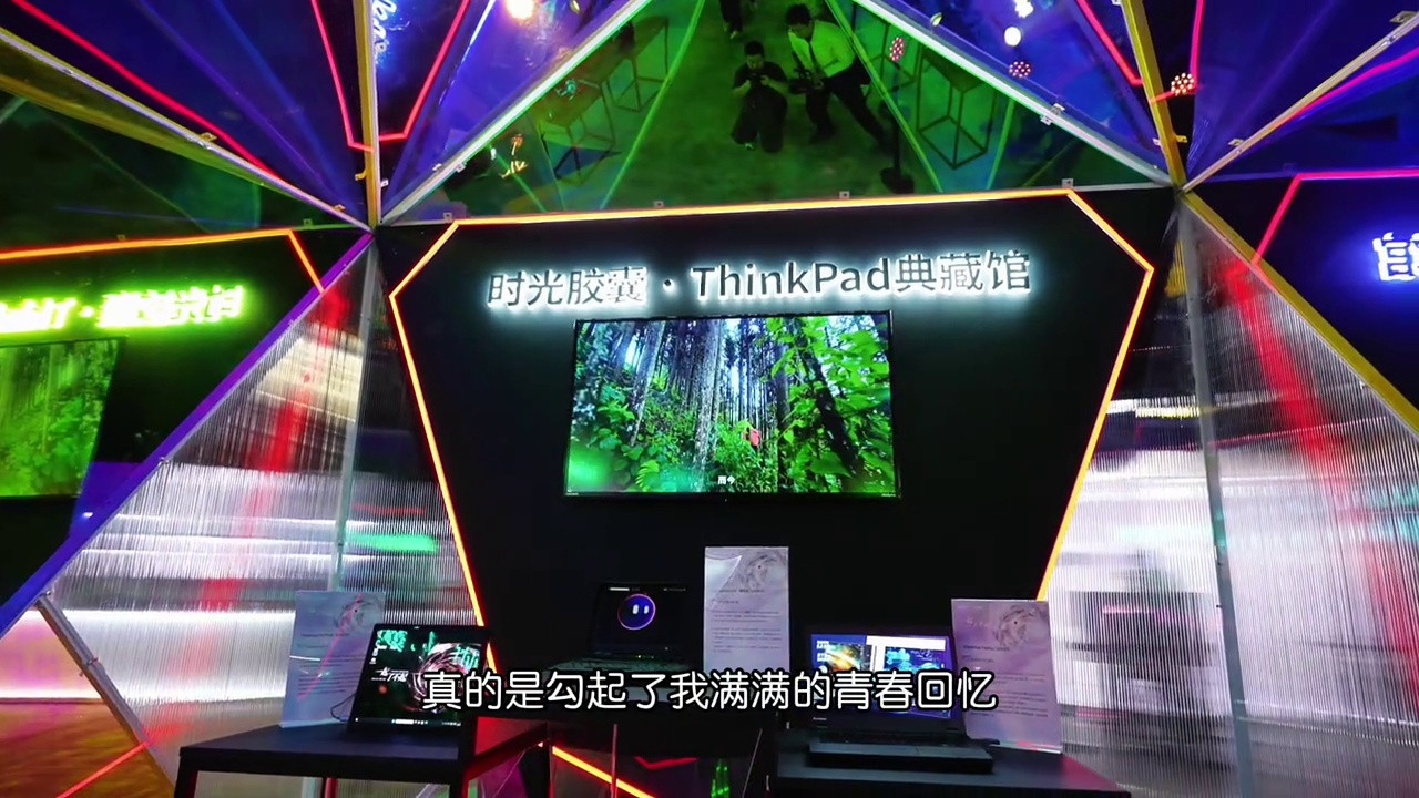 经典小黑震撼变身AI高能战士！黑科技力量颠覆想象