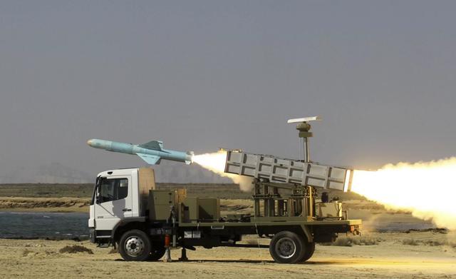 美国开始抢劫伊朗了！但伊朗这一次坚决不跪，果断封锁了霍尔木兹海峡！2月17日，