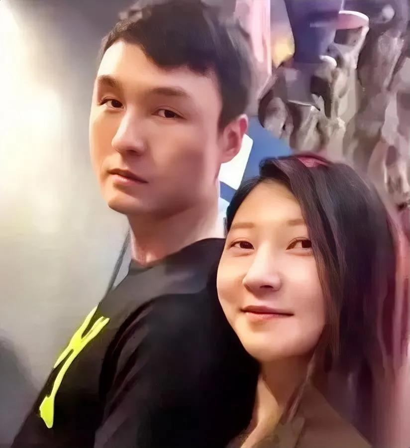 俞晓冬眼神藏杀气！一看就不是善茬接近富婆王暖暖竟是阴谋？这男的从一开始就