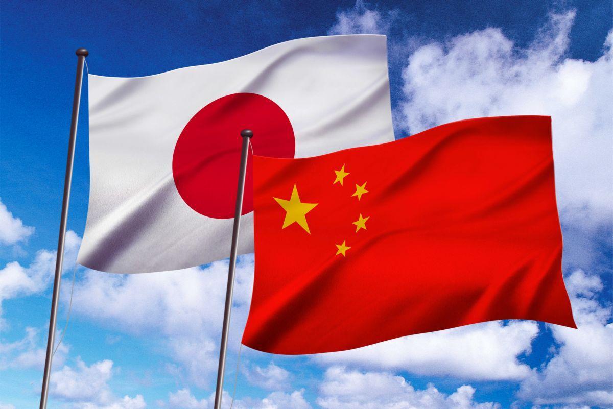 日本一个月对中国下了两次狠手！芯片刚断供机床又卡脖子，以为能拿捏住我们！结果中国