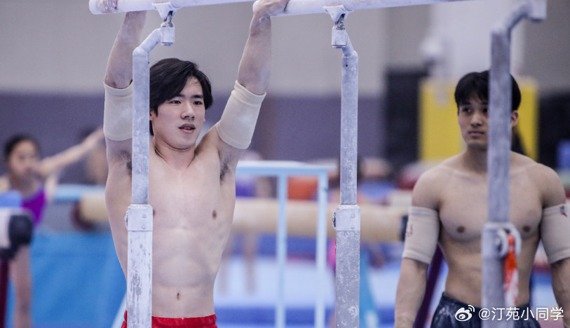 3月12日，体操男队举行冬训难新动作测验。张博恒、兰星宇、洪延明、侍聪、黄明淇、