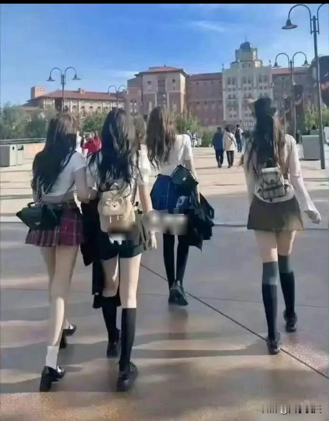 以前的大学生和现在的大学生​​​[思考]​​​​