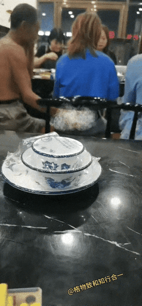 林子大了，什么鸟都有，如果他的父母看到了，会怎么想？