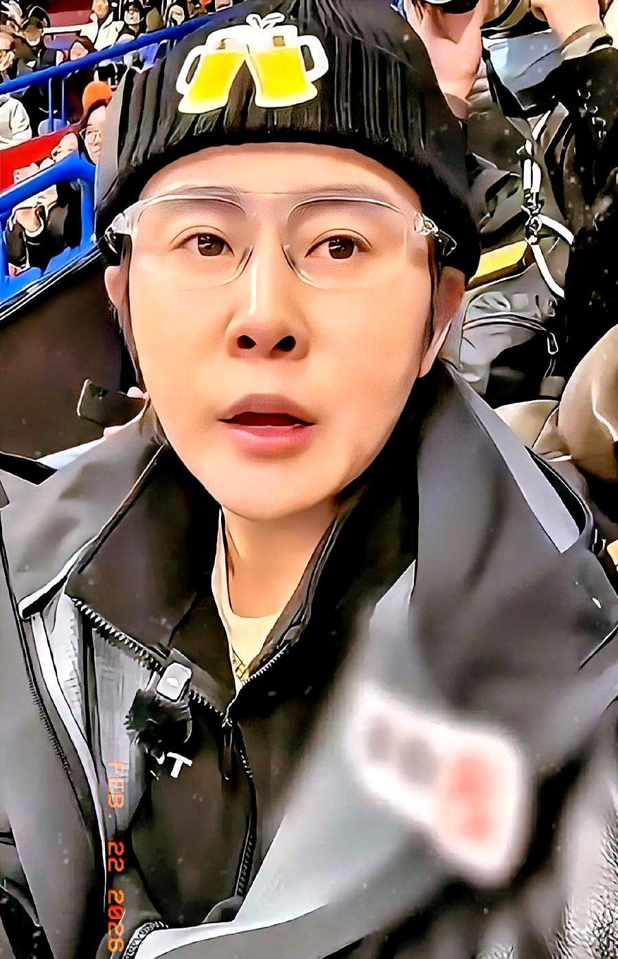 王濛在解说席直接骂哭了，指着领队问：“你上过几回冰？”28年最差战绩，9个