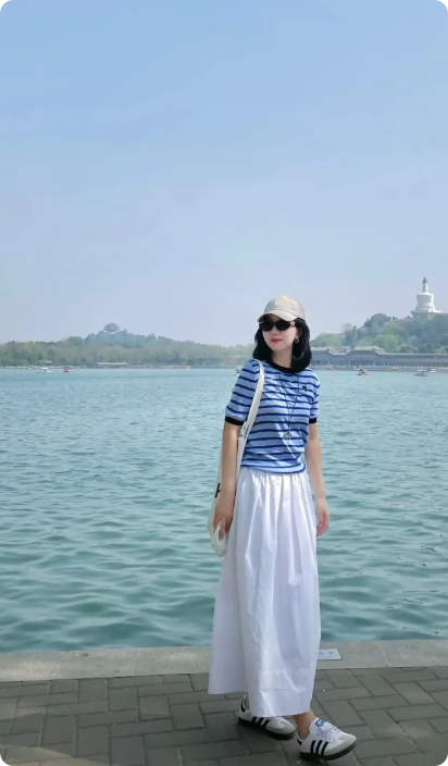 据说这才是中年女人生活过得快乐的标配：1、有驾照，会开车，技术还可以。2