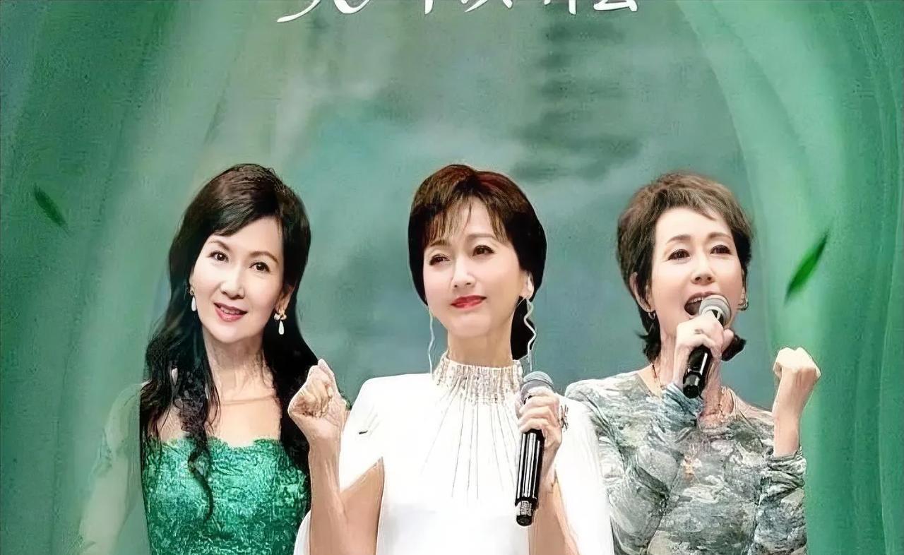三位女神，三种人生赵雅芝古稀之年仍奔波商演商演，三个儿子中最大的已48岁，小儿