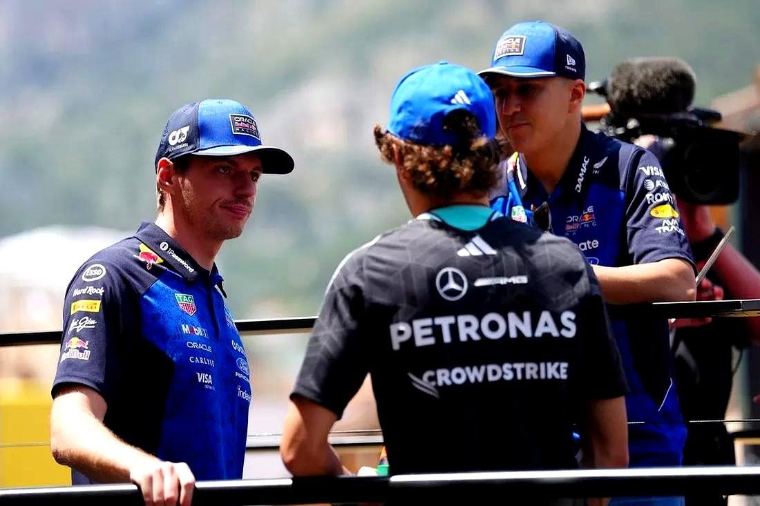 🏎维斯塔潘：我家只有500米，我要回家了。起步时他的红牛赛车直接就熄火了
