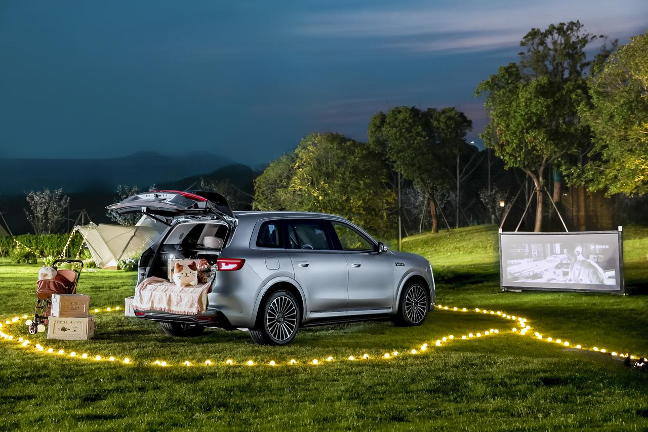 抛开销量光环，问界M8的产品力到底香在哪儿？如果你最近正在考虑40万左右的SU