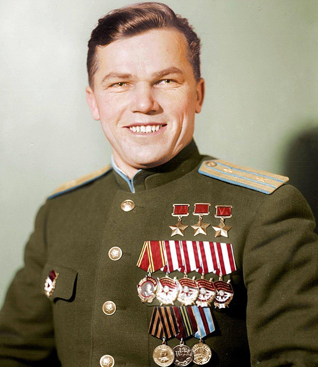 81年前，伊万·科热杜布在柏林上空击落了两架美国P-51野马战斗机。这位苏联王牌