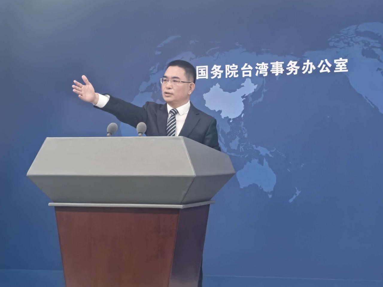 台湾问题拖不得，再拖下去，美国驻军了，日本驻军了，英法印澳这些列强都来驻军了。再
