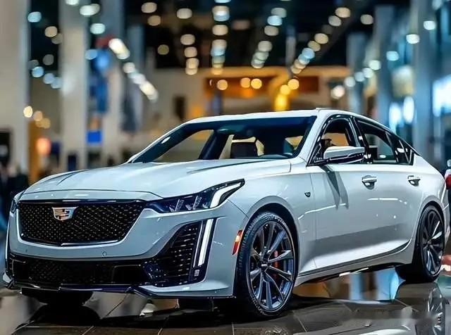 凯迪拉克CT5和奥迪A5L，到底该怎么选？1、凯迪拉克CT5，可以说是操控