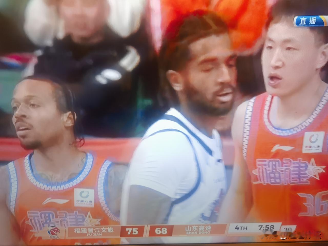 山东高速男篮客场拿下福建男篮，联赛实现了四连胜！但是山东高速男篮拿下福建男篮有几