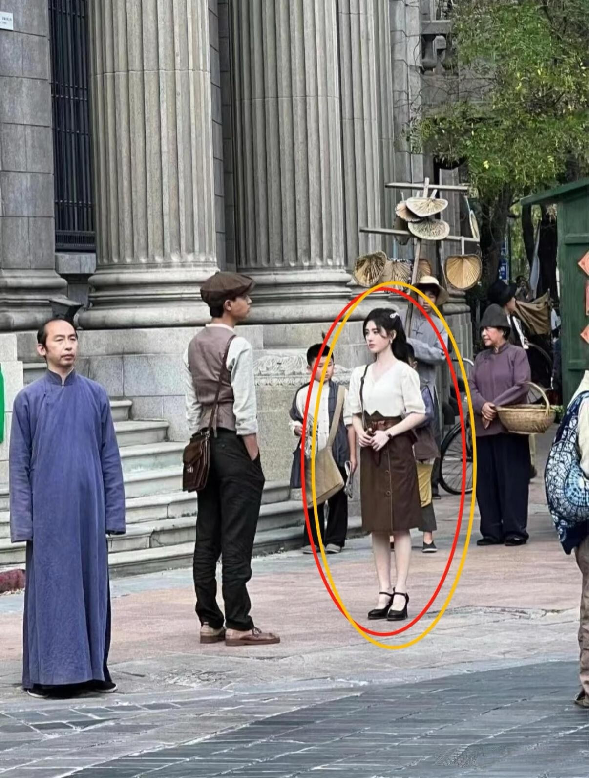 啊！...现实中鞠婧祎长这样！好美的鞠婧祎，本人比照片好看一万倍！太漂亮了，发量