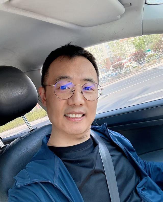 刷到一个青岛人发帖说青岛是全世界最美的城市，没有之一。我本来觉得太能吹了，但想想