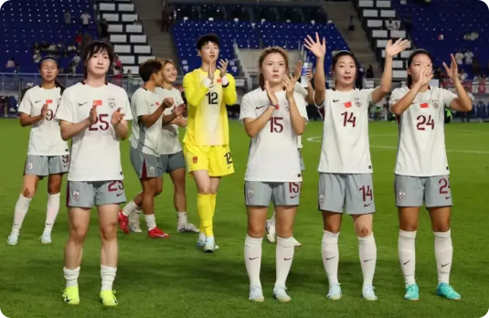 东亚杯惨遭韩国阻击！中国女足跌至亚洲第五？日韩朝澳四强围剿暴露残酷现实