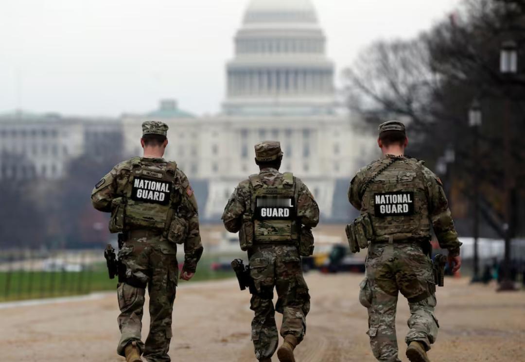 白宫附近枪声大作，两名美军士兵身亡，特朗普勃然大怒 当地时间27日下午，美国