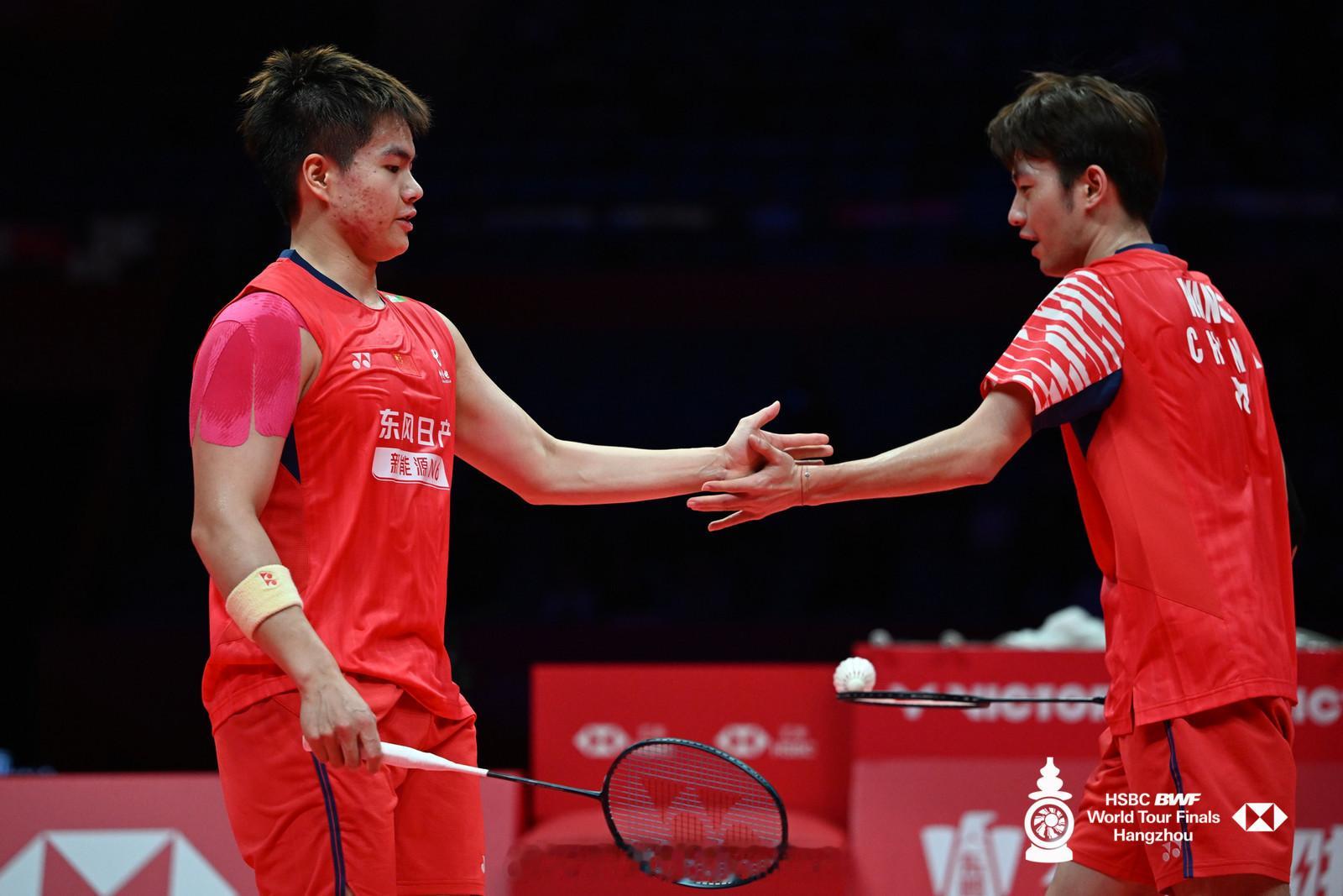 梁王组合赛后采访🎤：总决赛小组赛最大收获是耐心面对比赛Q：男双的局势是比较混乱