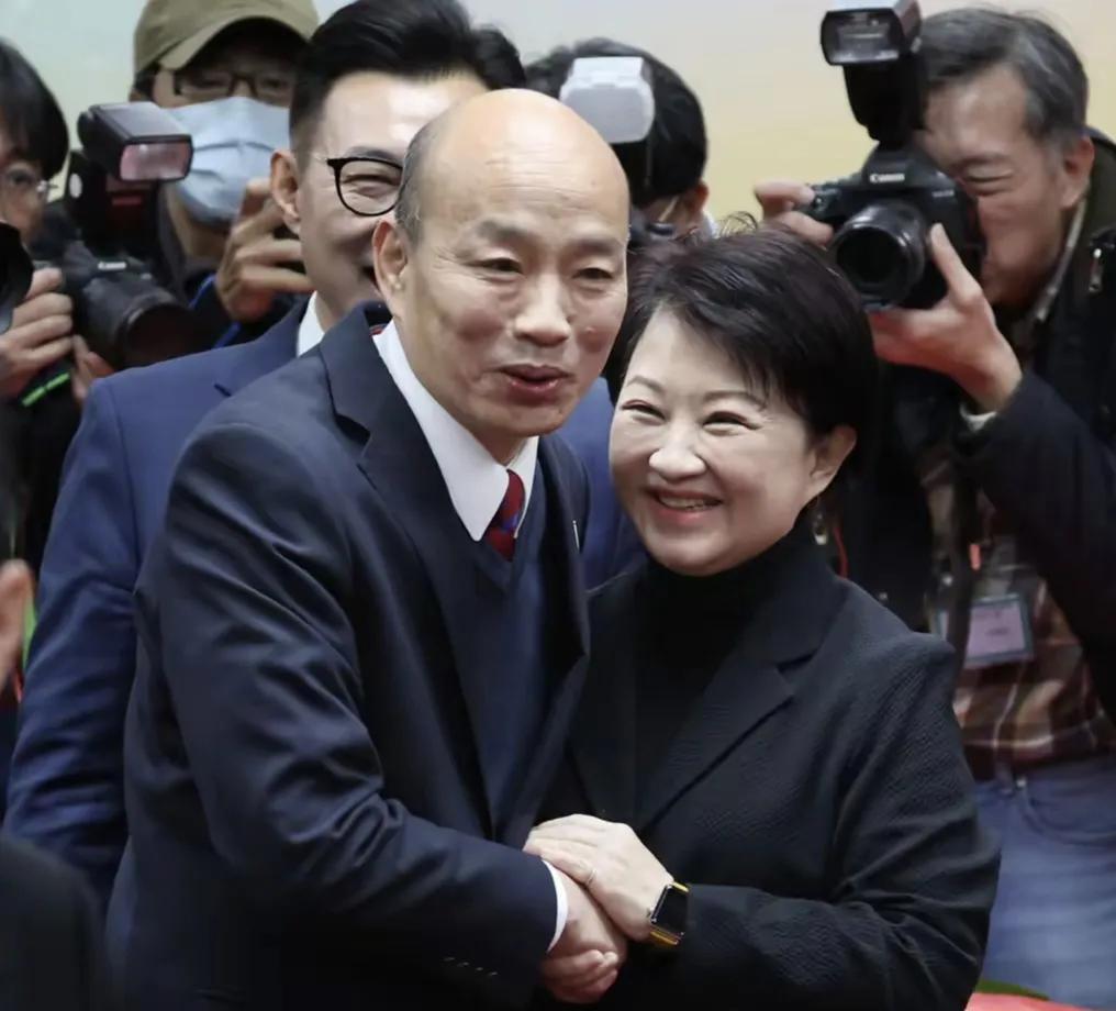 国民党又开始表演秀了！到大罢免投票不到一个月了，这时的朱立伦出来说话了。朱立