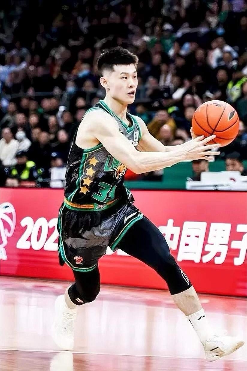 脸都不要了，辽宁64-96惨败广厦，这4位球员必须为输球负责！1.王岚钦，难堪大