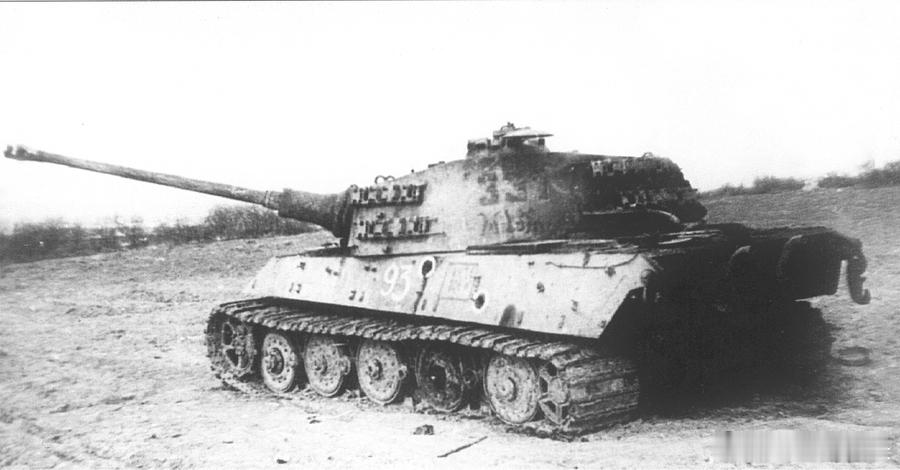 1944年苏联第4近卫集团军（4thGuardsArmy）对德军虎王（Tig