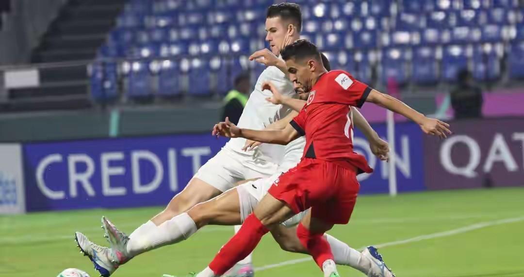 亚洲杯八强欢乐值大排名：中国队成最大话题制造机，铁桶阵引爆争议！