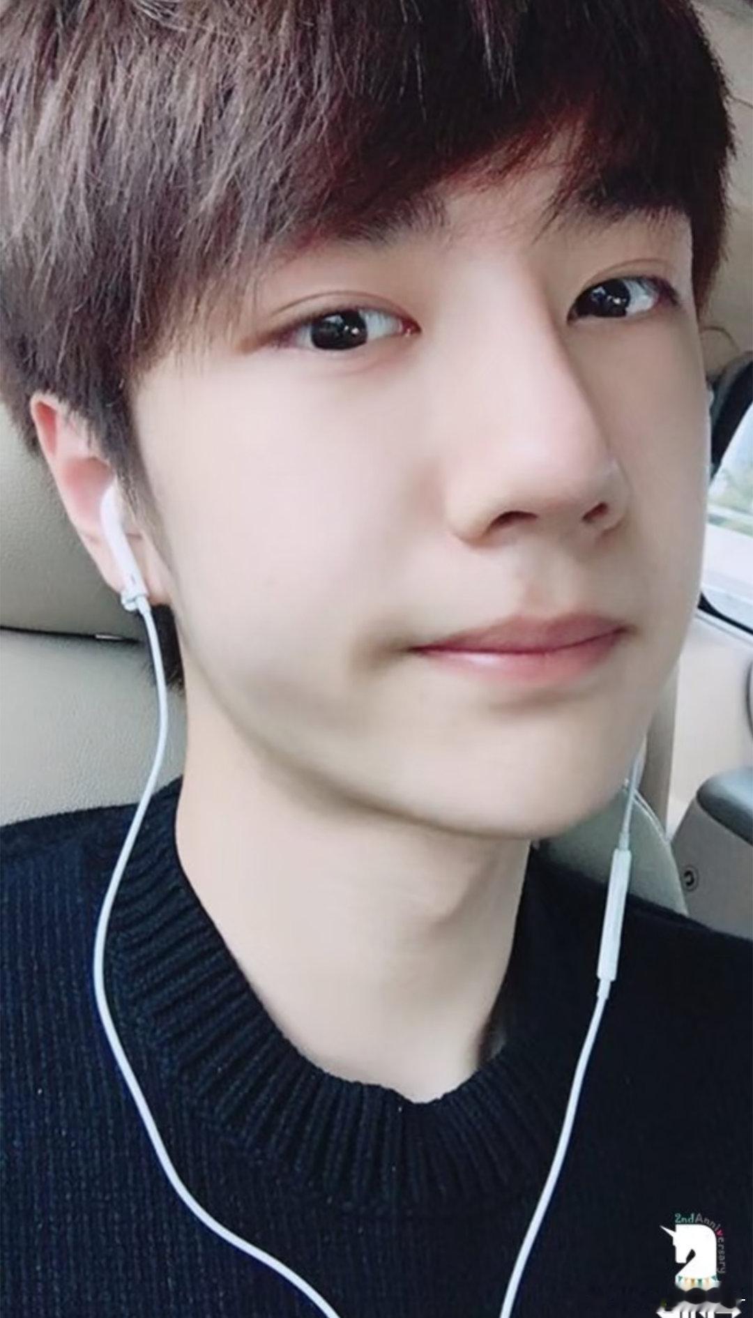 卧槽早期的王一博好嫩！太韩了吧