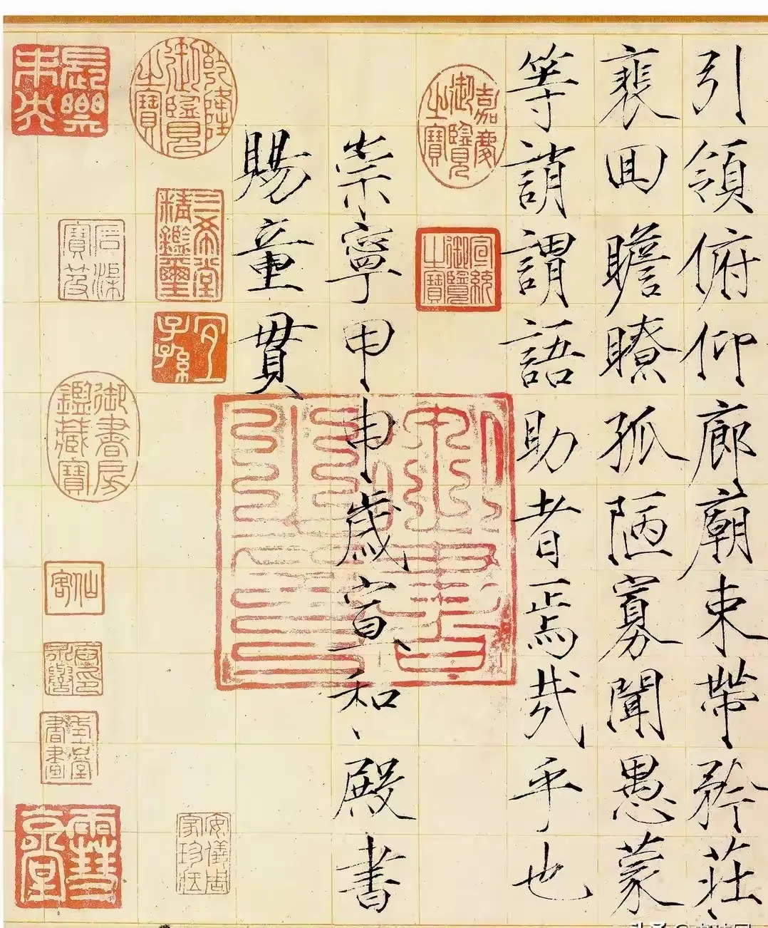 宋朝打仗不行，审美是真在线，难怪说宋朝是文化艺术的巅峰，远超唐代。宋代的离龙袍