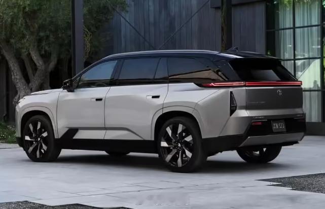 电动汉兰达也终于要来了吗丰田公司推出了2027款丰田汉兰达，纯电动三排SUV，车