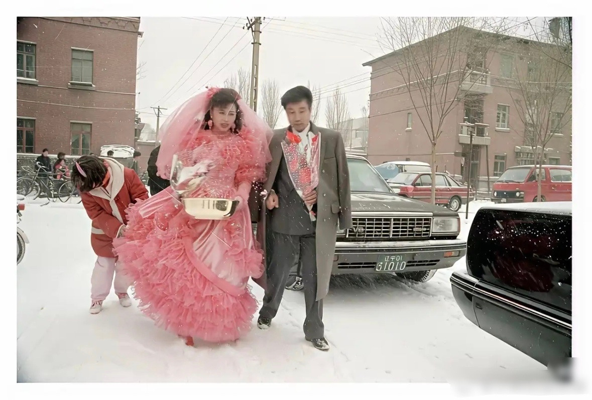 不懂就问，三十年前这样的婚礼放全国算能是什么水平？